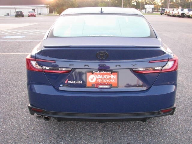 2025 Toyota Camry LE photo 4