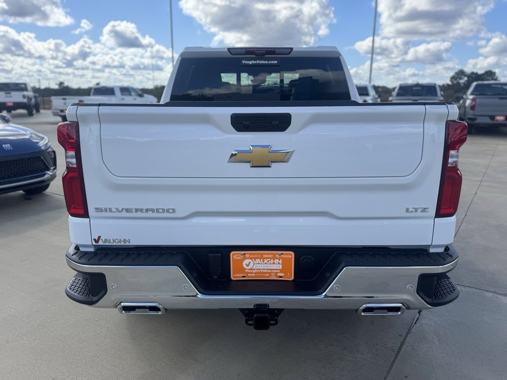 2026 Chevrolet Silverado 1500 LTZ photo 4