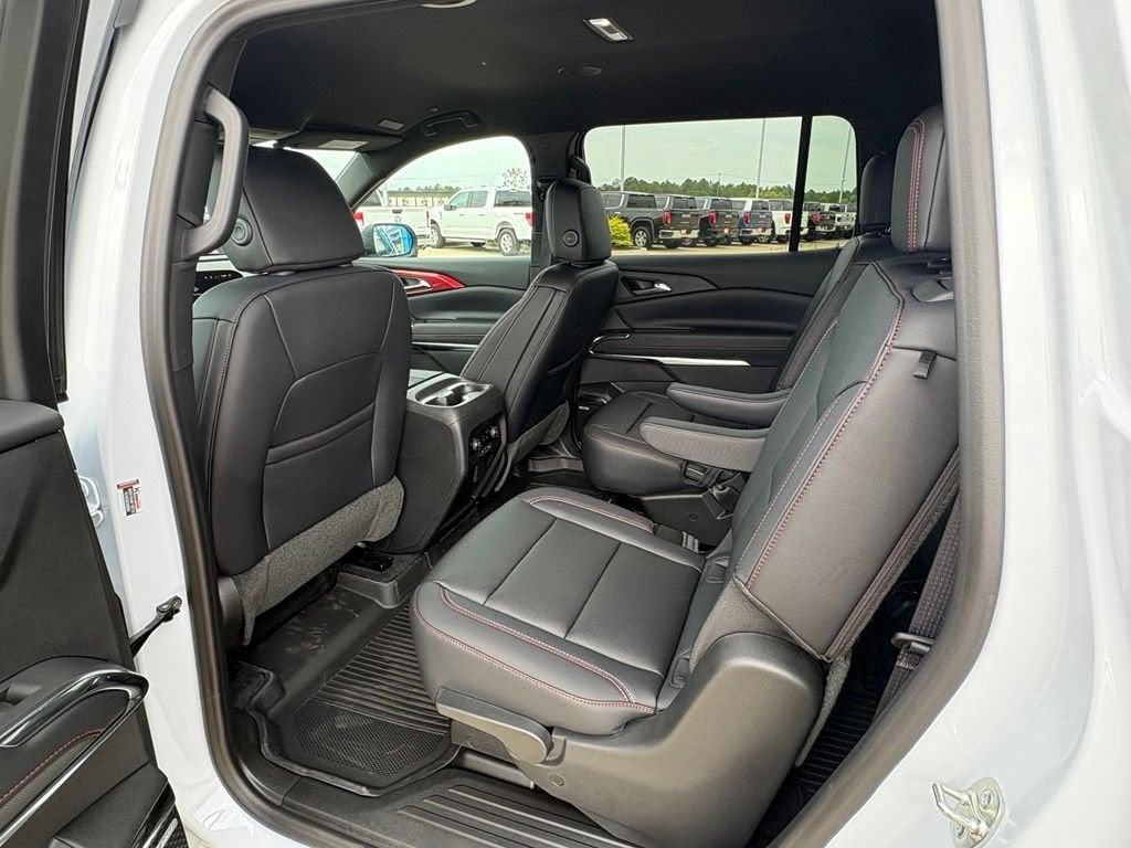 2026 Chevrolet Traverse Z71 - Photo 17