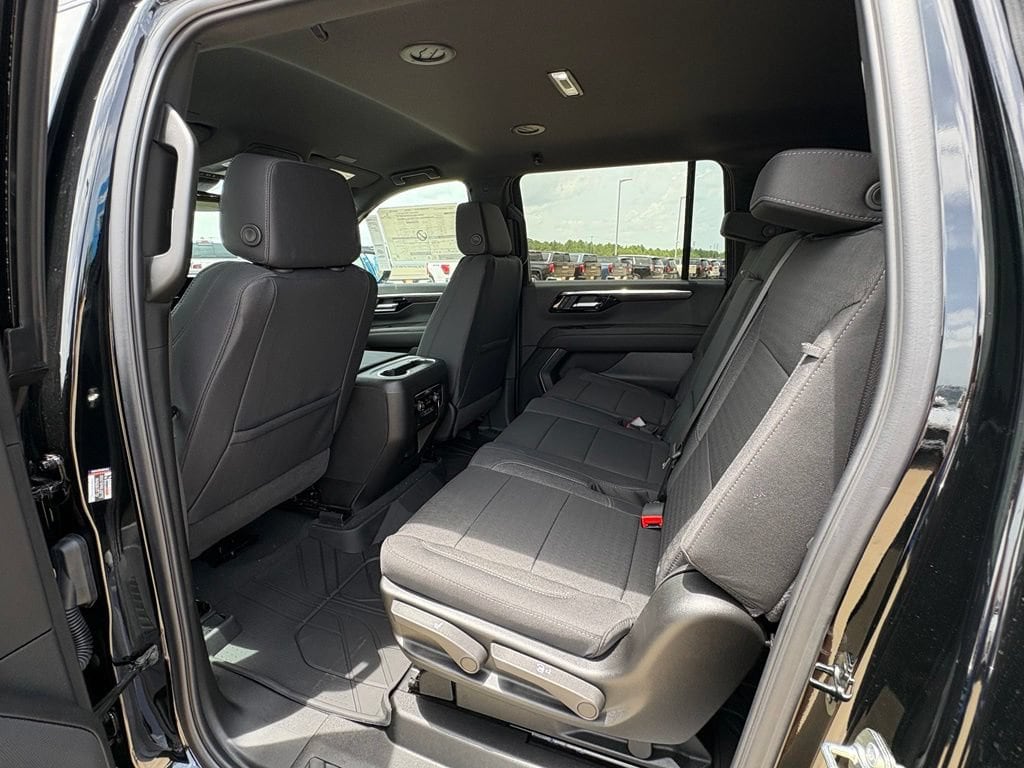 2026 Chevrolet Suburban LS - Photo 16