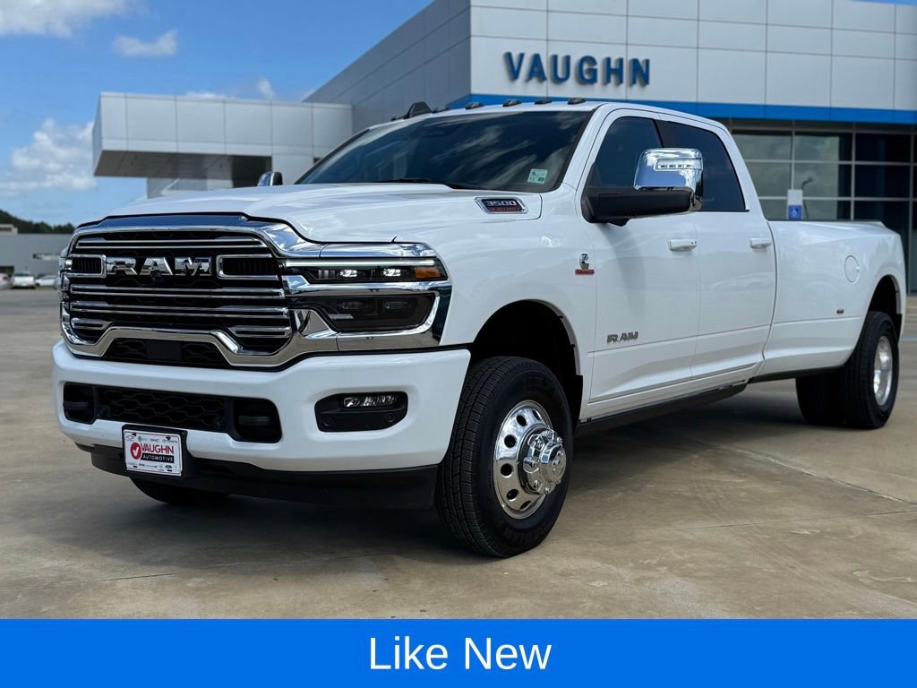 2026 RAM 3500 Laramie 4X4 Crew Cab LWB's photo