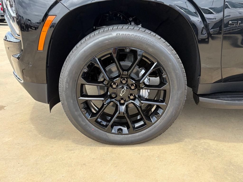 2026 Chevrolet Suburban LS - Photo 8