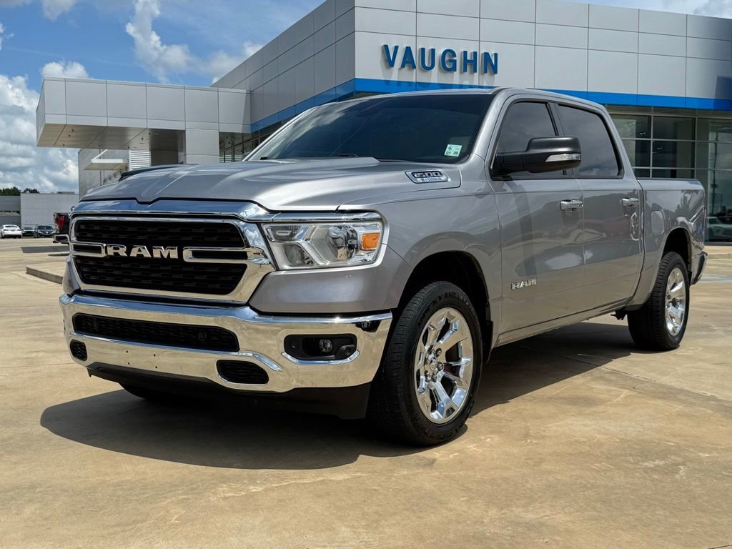 2022 RAM 1500 Big Horn/Lone Star 4x4 Crew Cab 5'7's photo