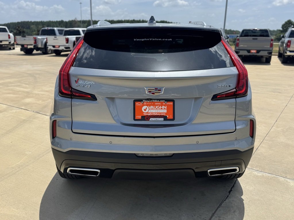 2024 Cadillac XT4 Premium Luxury photo 4