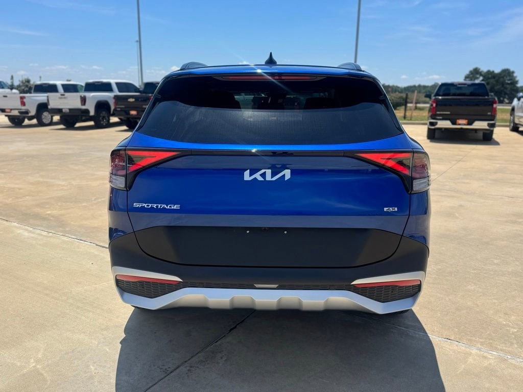 Used 2025 Kia Sportage EX SUV
