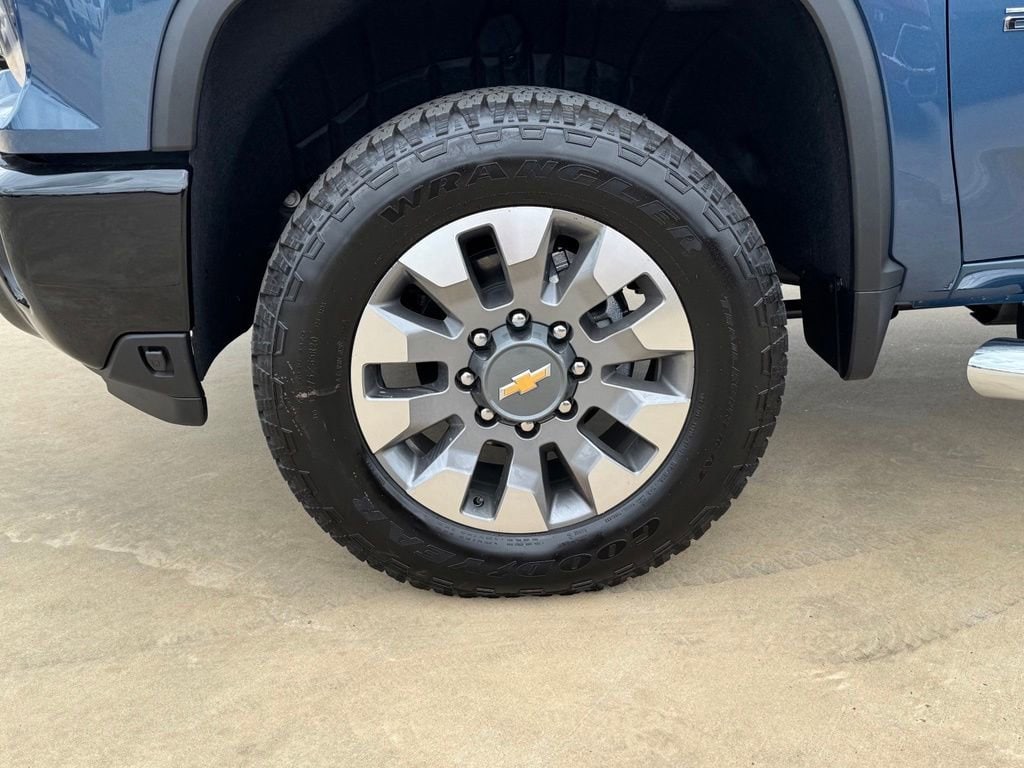 2026 Chevrolet Silverado 2500 HD Custom - Photo 8