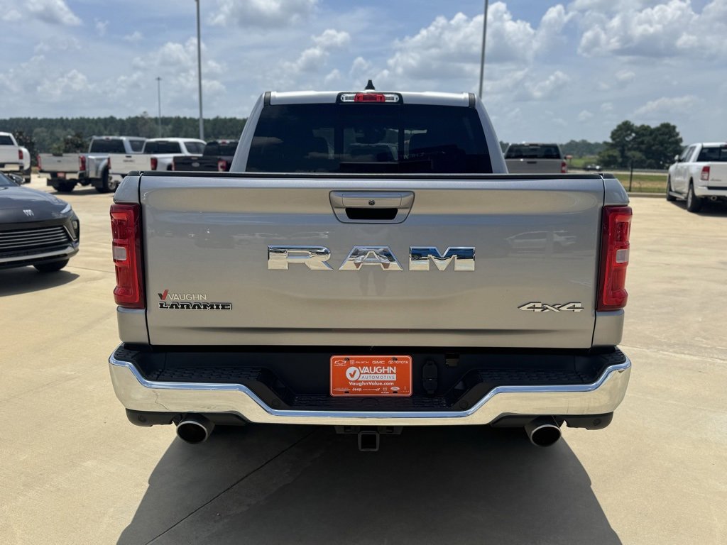 2025 Ram 1500 Laramie photo 4