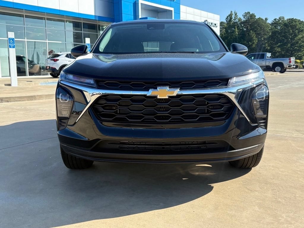 2026 Chevrolet Trax LS - Photo 7