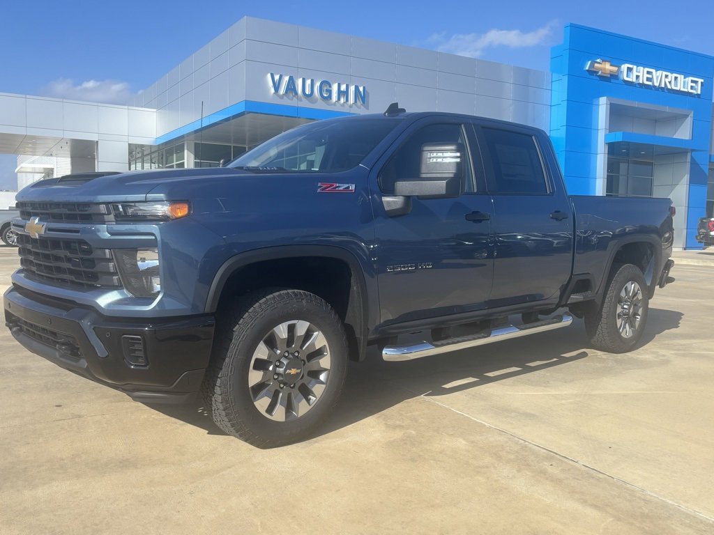 2026 Chevrolet Silverado 2500HD Custom's photo