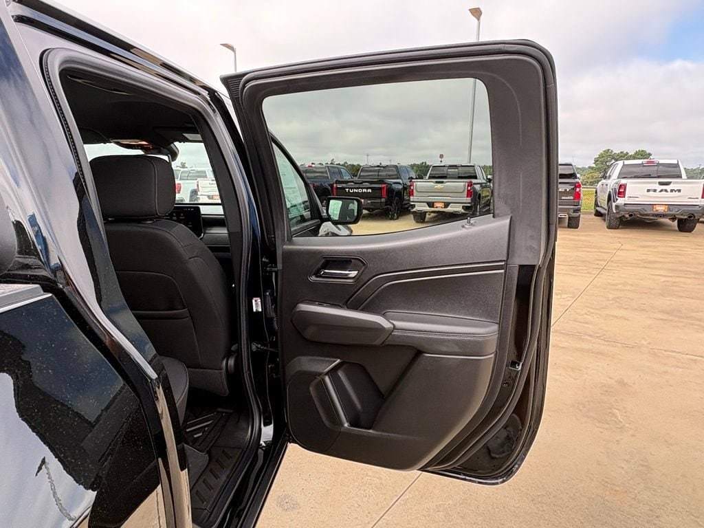 2026 Chevrolet Colorado LT - Photo 17