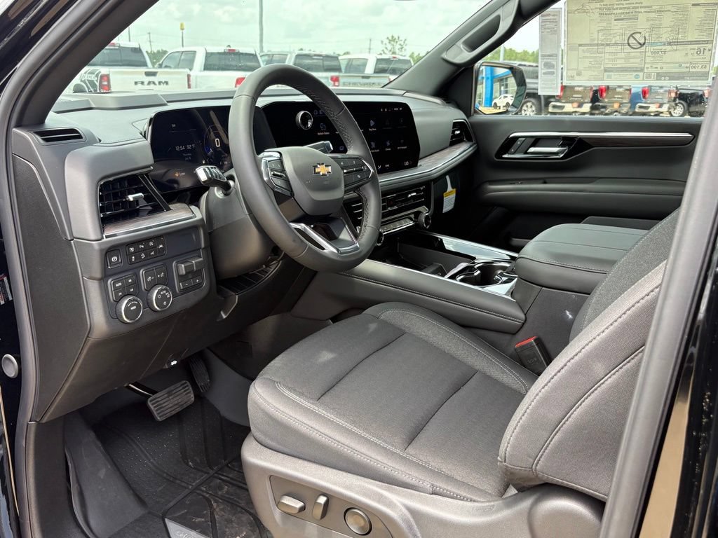 2026 Chevrolet Suburban LS - Photo 10