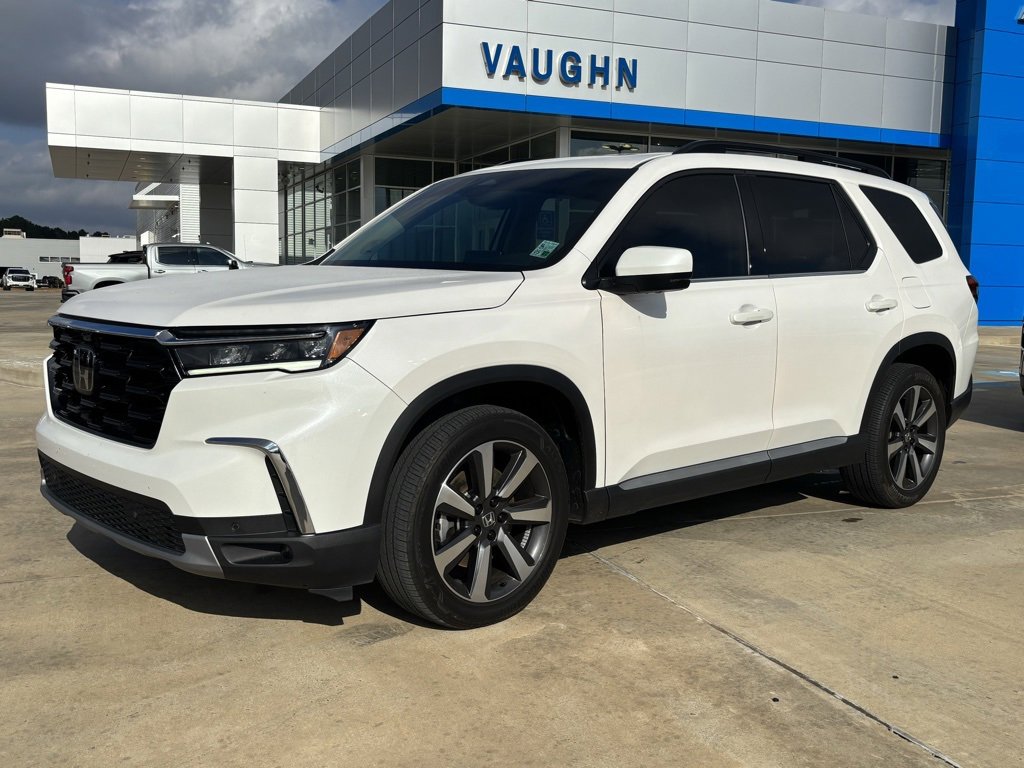 2023 Honda Pilot Elite's photo