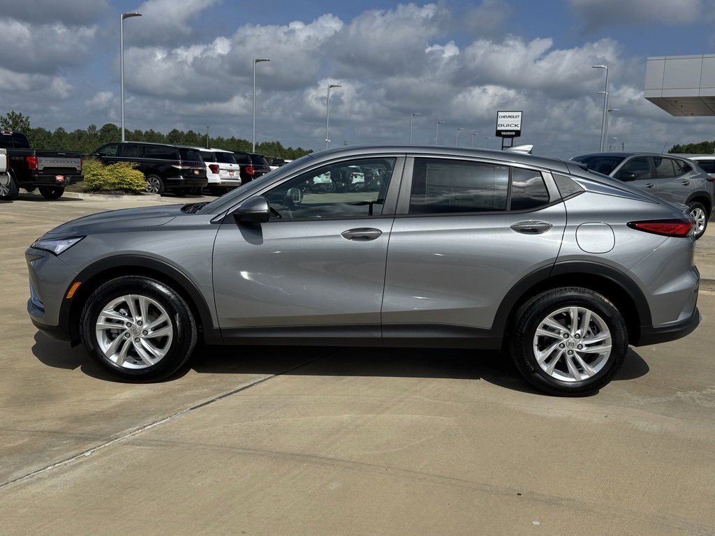 2025 Buick Envista Preferred photo 2