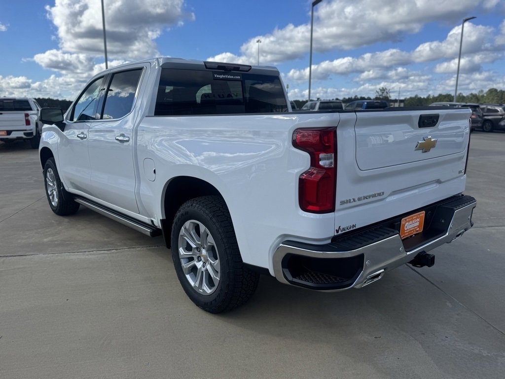 2026 Chevrolet Silverado 1500 LTZ photo 3