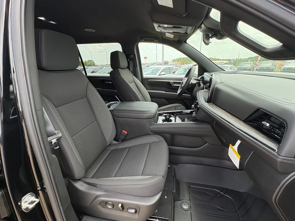 2026 Chevrolet Suburban LS - Photo 22