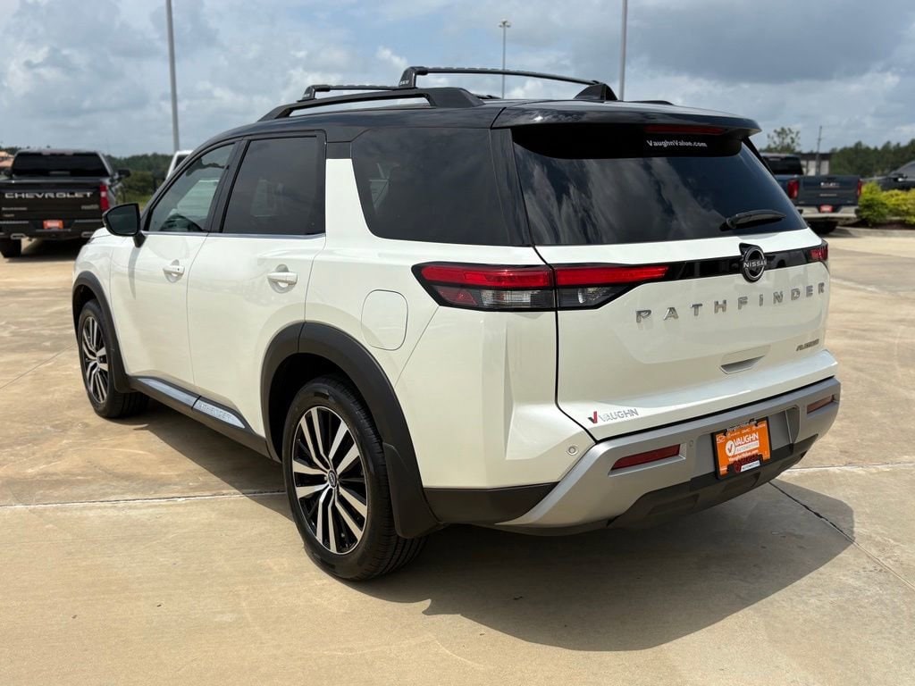 Used 2024 Nissan Pathfinder Platinum SUV