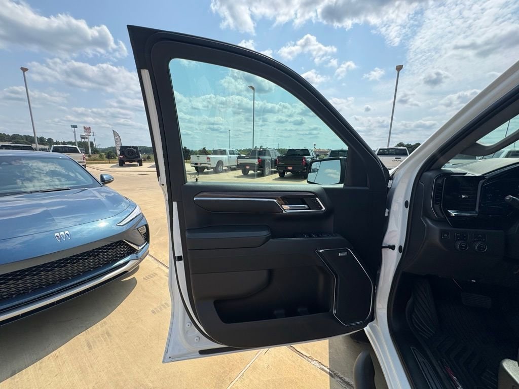 2024 Chevrolet Silverado 1500 LT Trail Boss - Photo 9