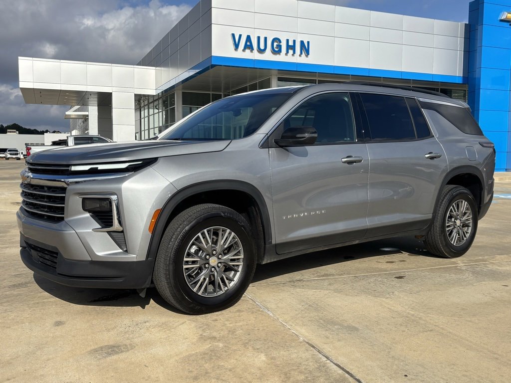 2025 Chevrolet Traverse LT's photo