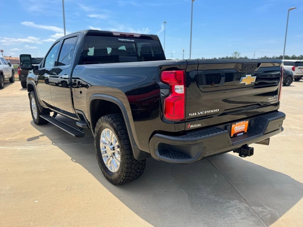 Used 2022 Chevrolet Silverado 2500 HD High Country Truck Crew Cab