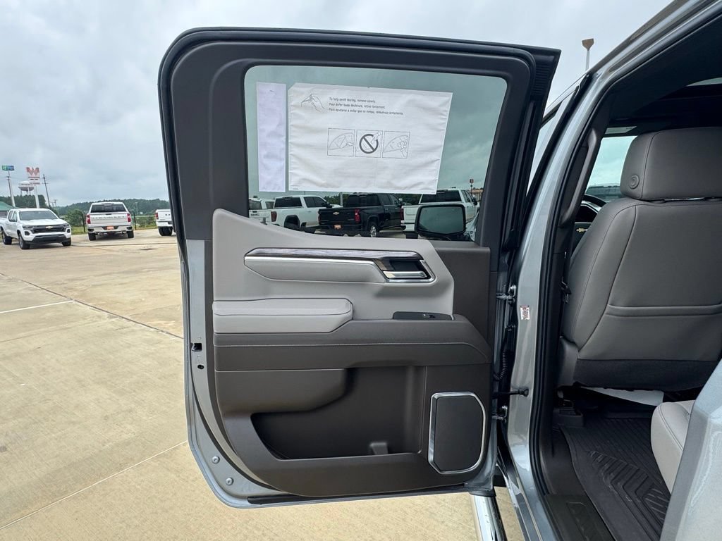 2026 Chevrolet Silverado 1500 LTZ - Photo 17