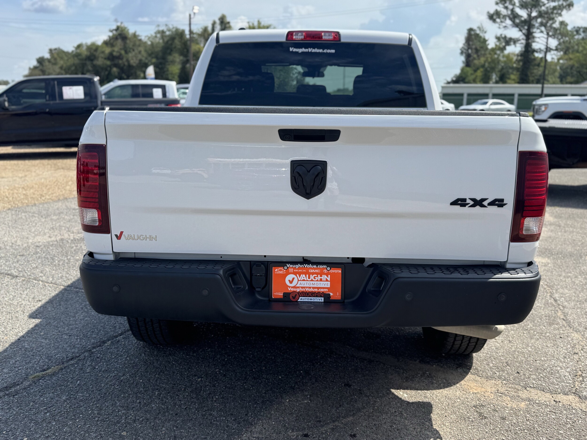 2024 Ram 1500 Classic SLT photo 4