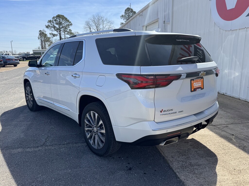 Used 2023 Chevrolet Traverse Premier SUV