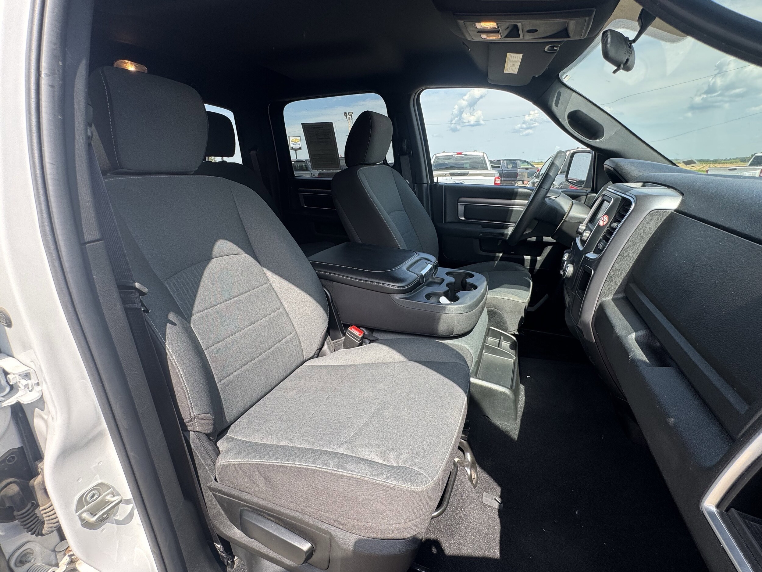 2024 RAM Ram 1500 Classic Warlock - Photo 17