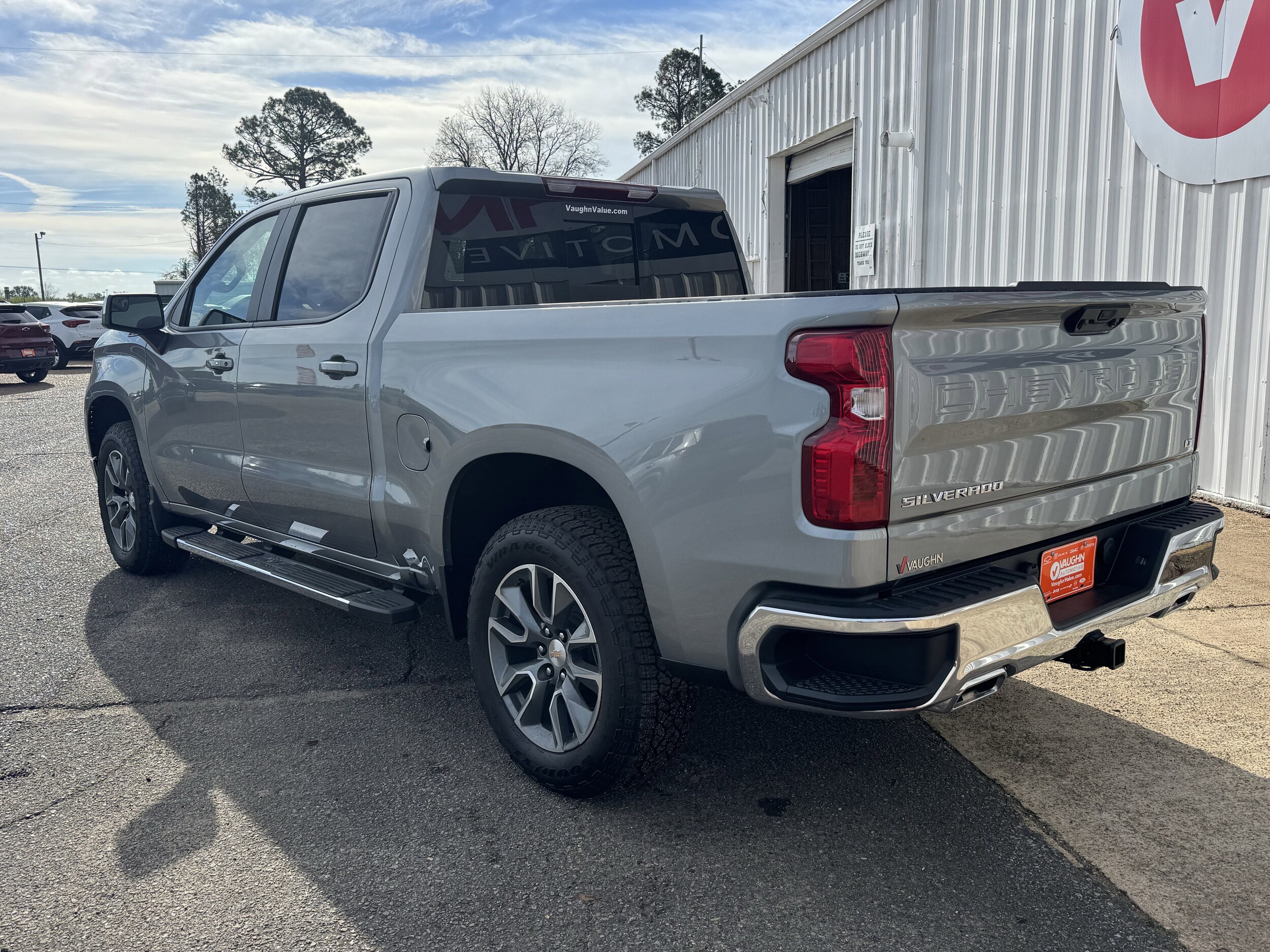2026 Chevrolet Silverado 1500 LT photo 3