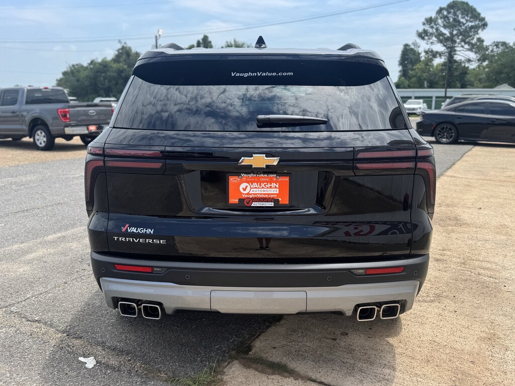 New 2025 Chevrolet Traverse LT SUV