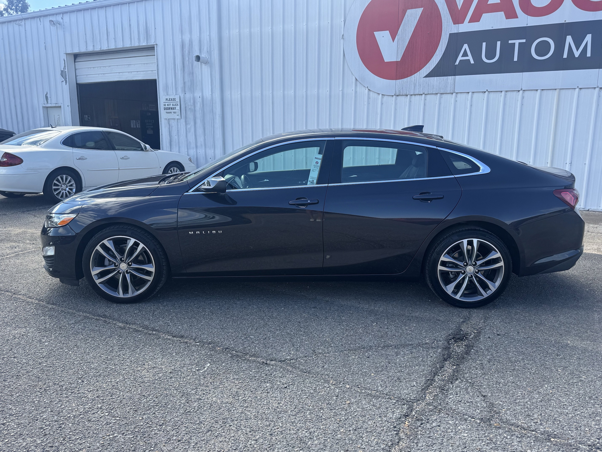 Used 2023 Chevrolet Malibu 2LT with VIN 1G1ZE5ST3PF117925 for sale in Lecompte, LA