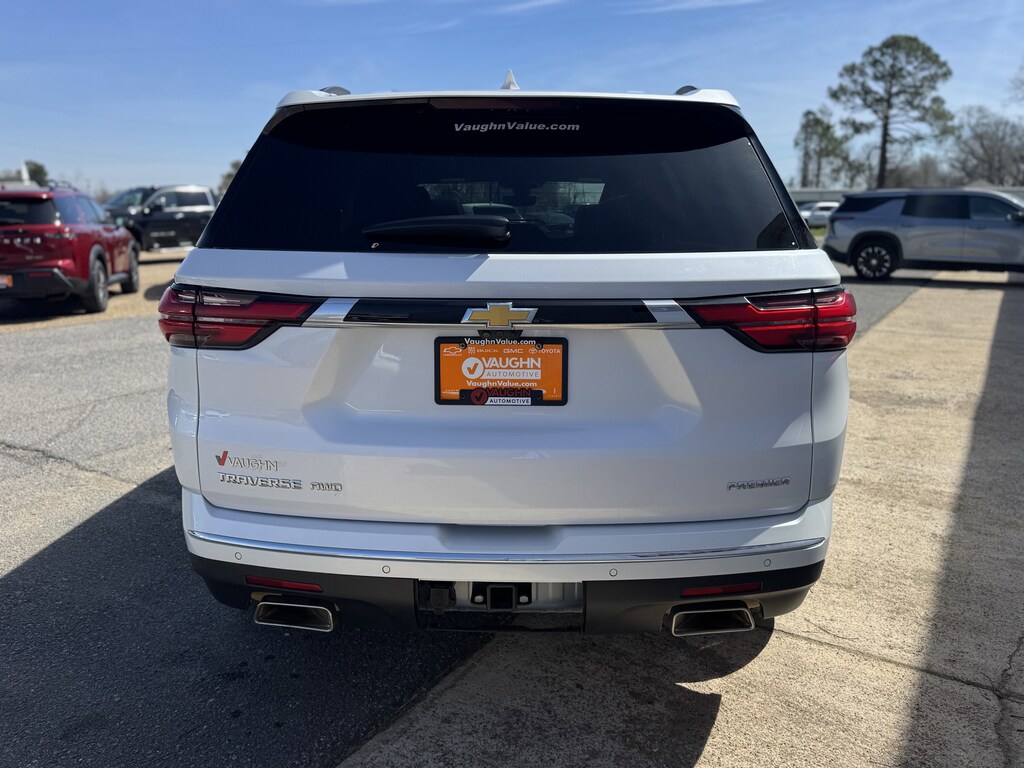 Used 2023 Chevrolet Traverse Premier SUV