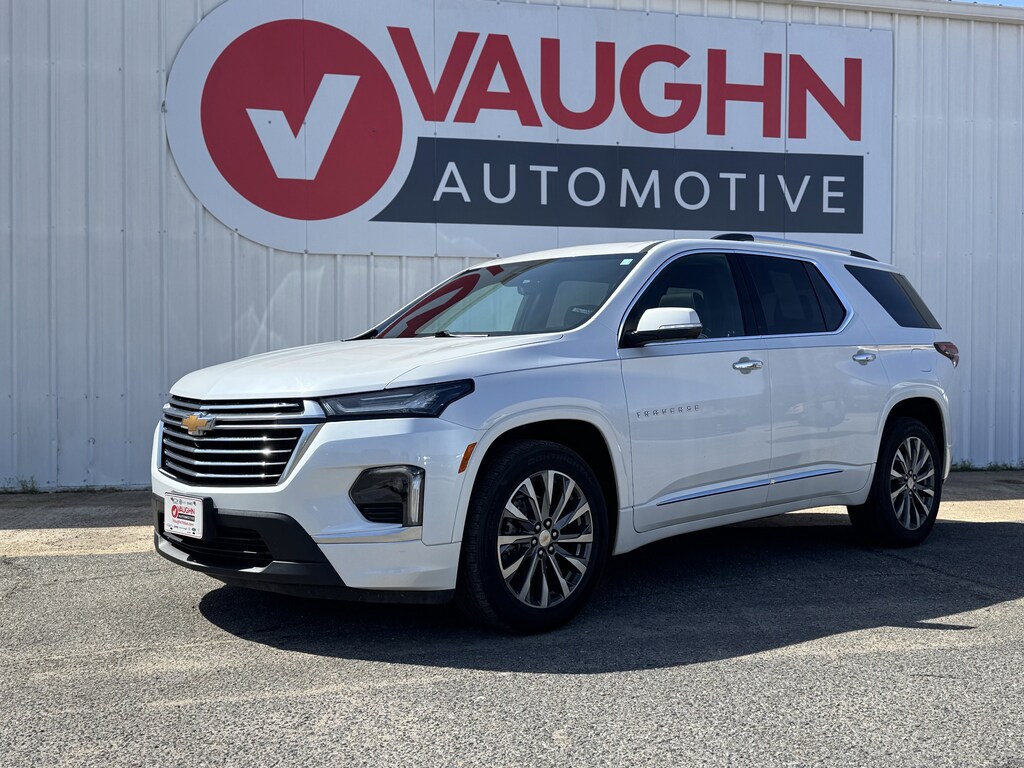 Used 2023 Chevrolet Traverse Premier SUV