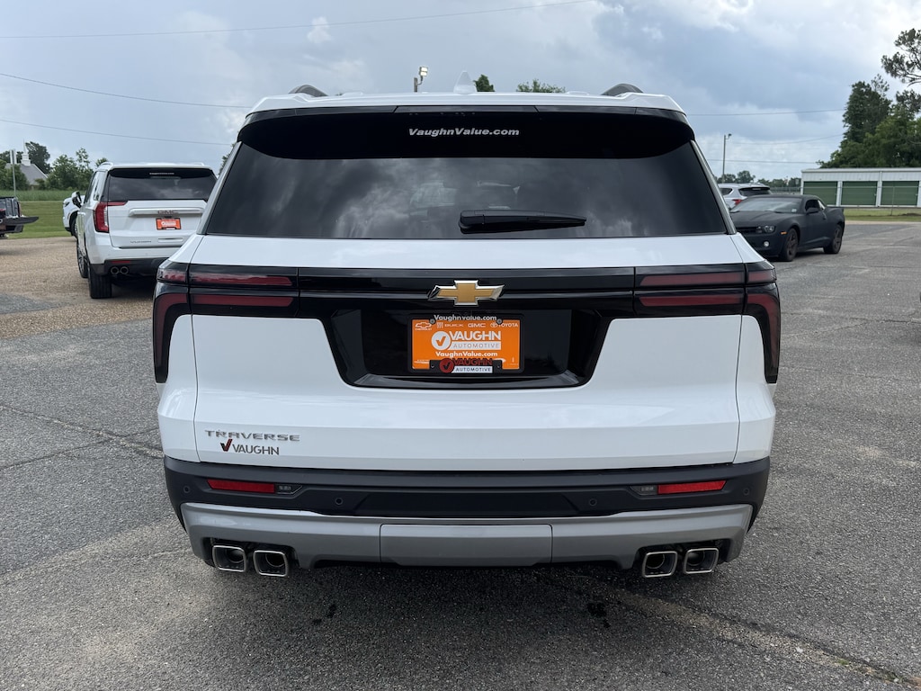 New 2026 Chevrolet Traverse LT SUV