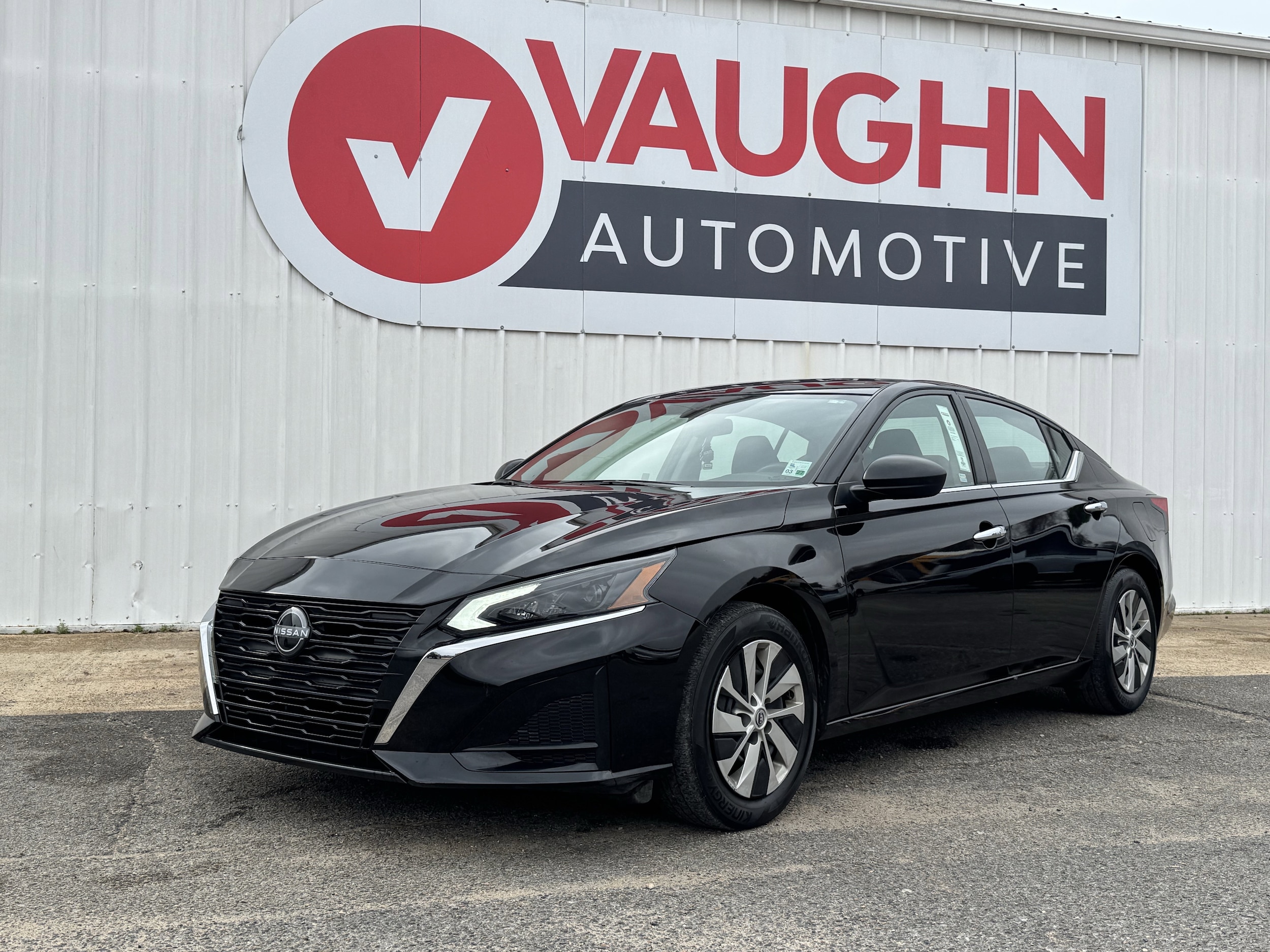 2024 Nissan Altima S's photo