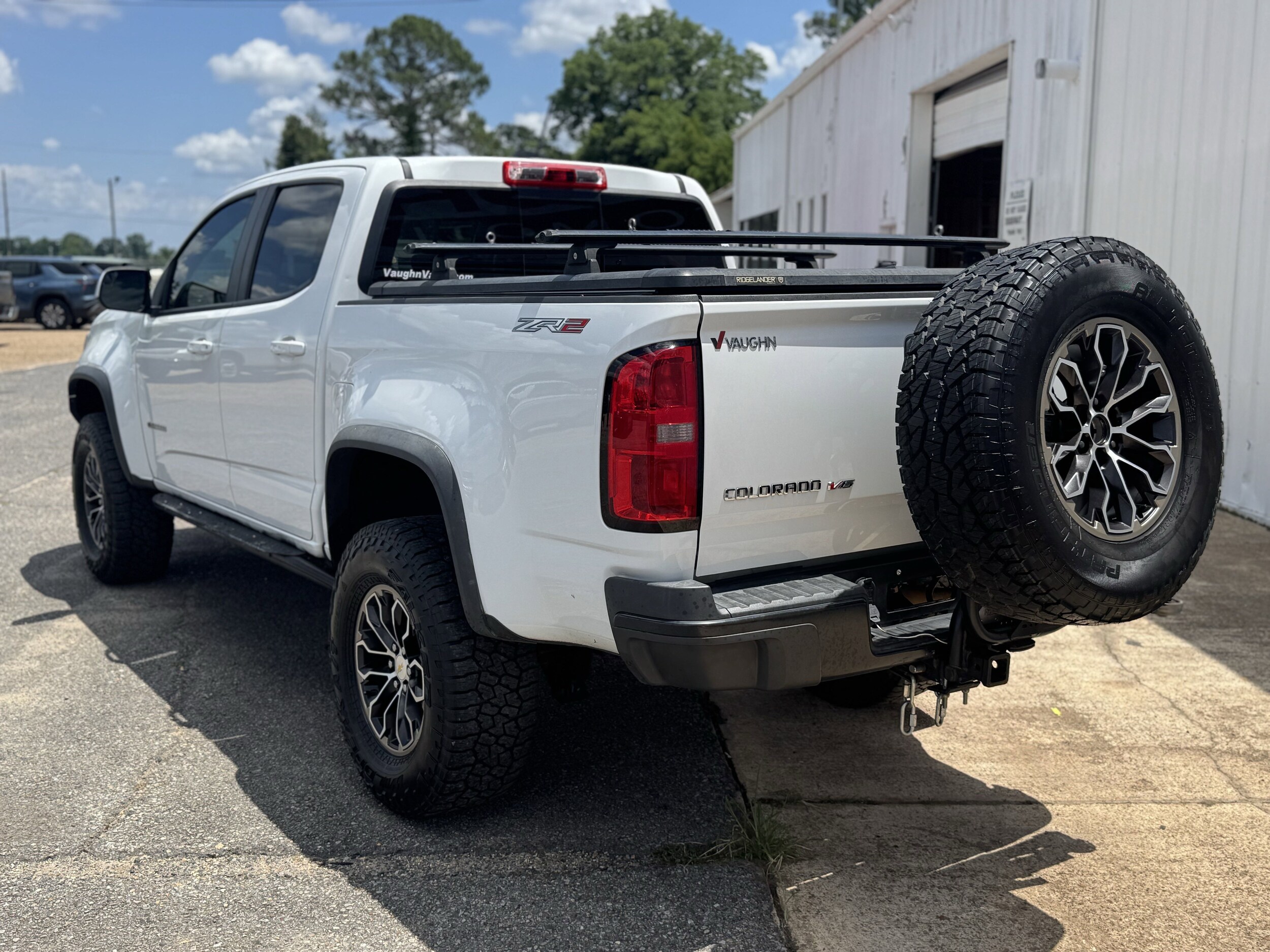 2019 Chevrolet Colorado ZR2 photo 3