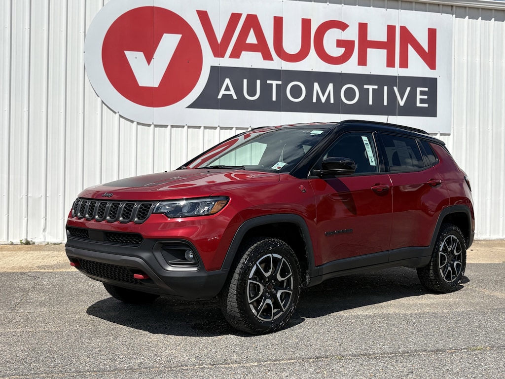 Used 2025 Jeep Compass Trailhawk SUV