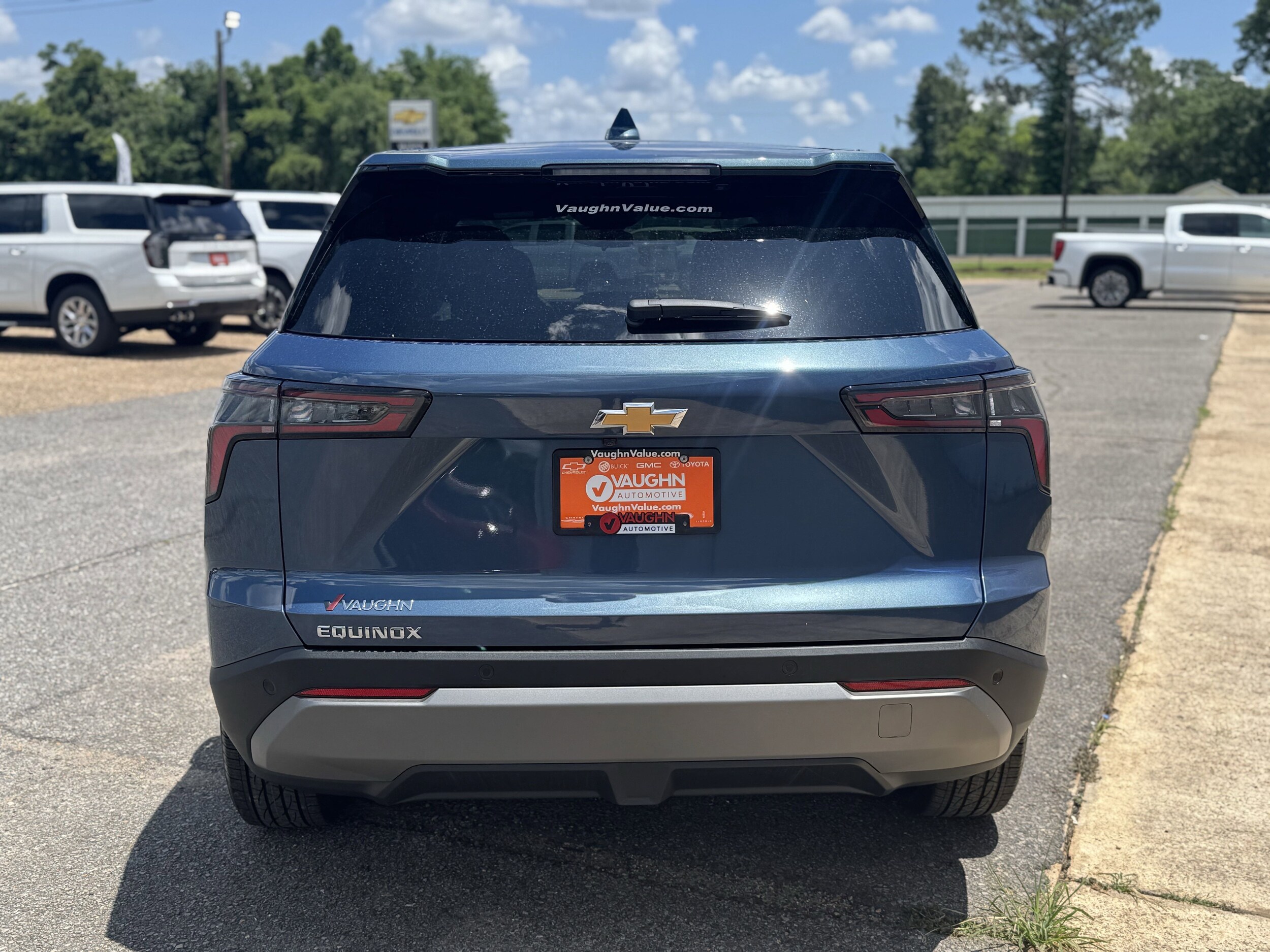 2026 Chevrolet Equinox LT photo 4