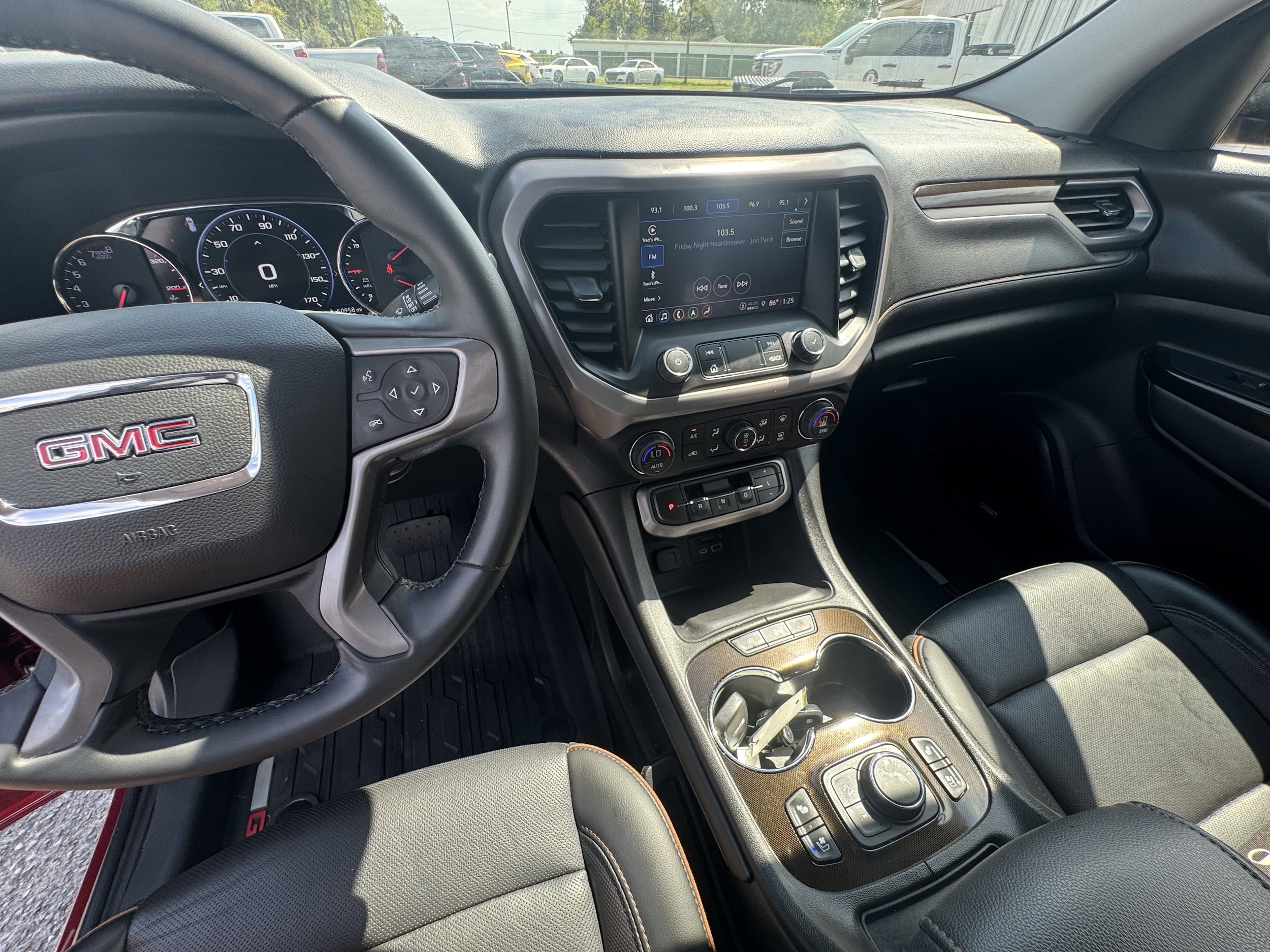 2023 GMC Acadia AT4 - Photo 13