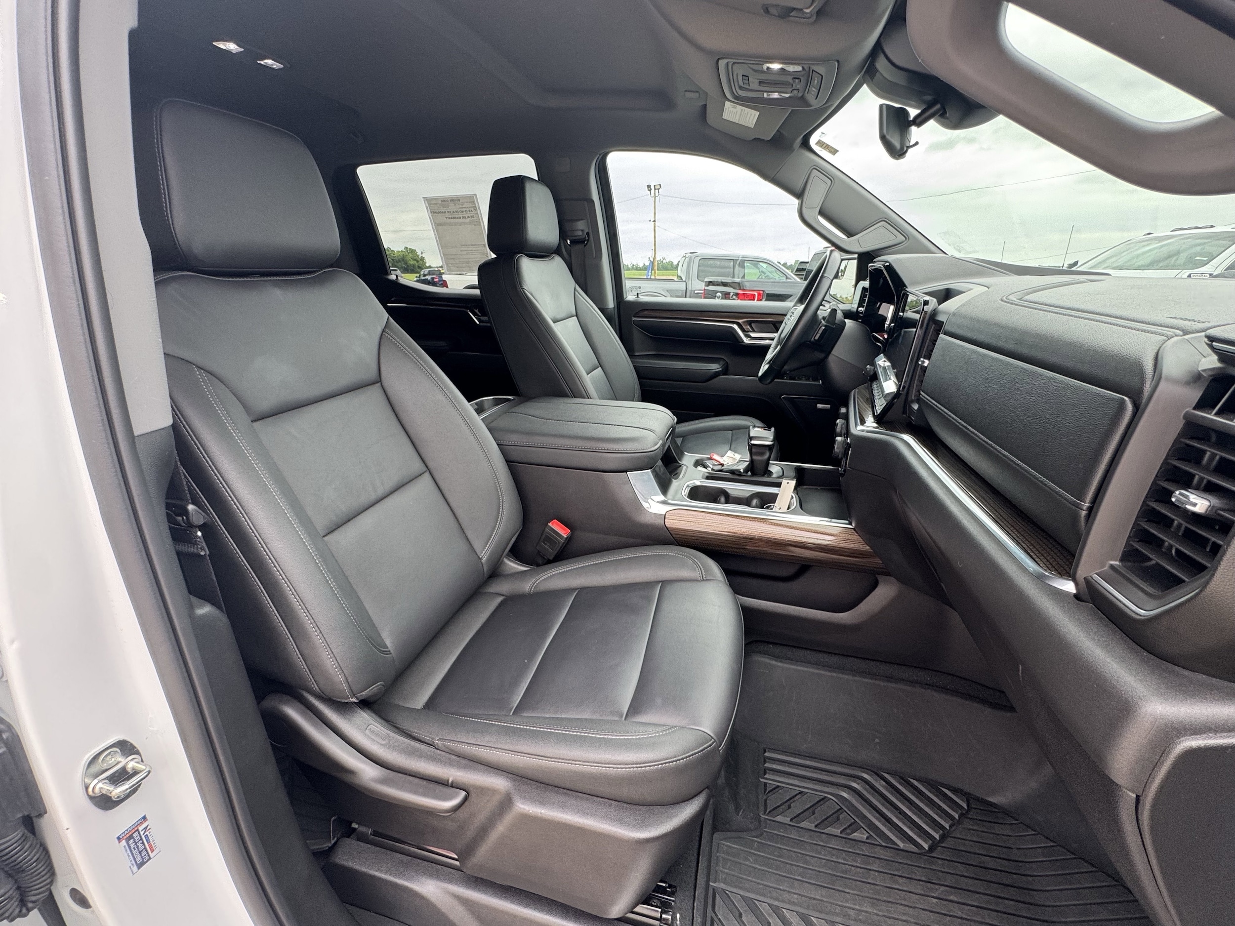 2024 Chevrolet Silverado 1500 LT Trail Boss - Photo 19