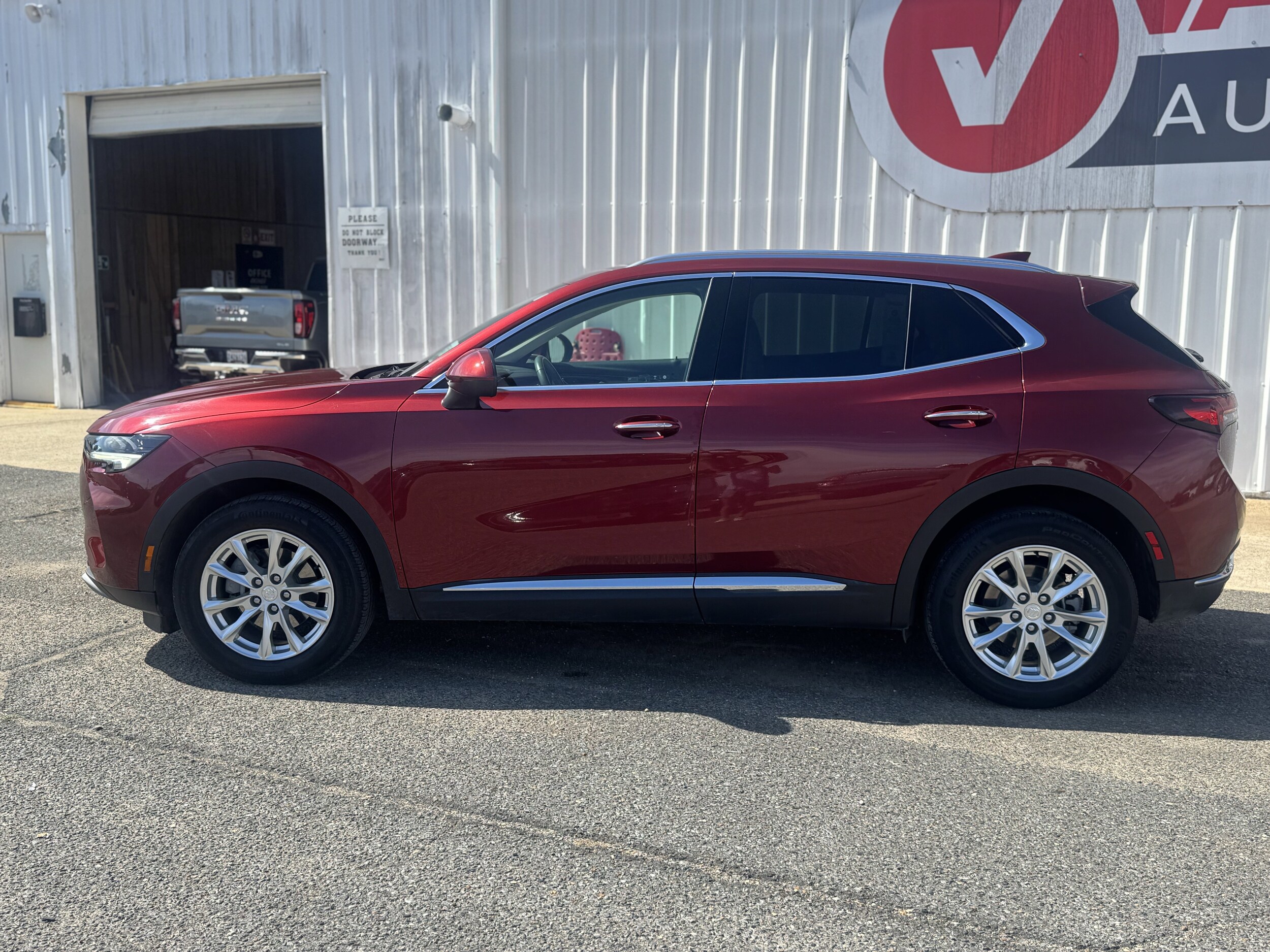 2021 Buick Envision Preferred photo 2