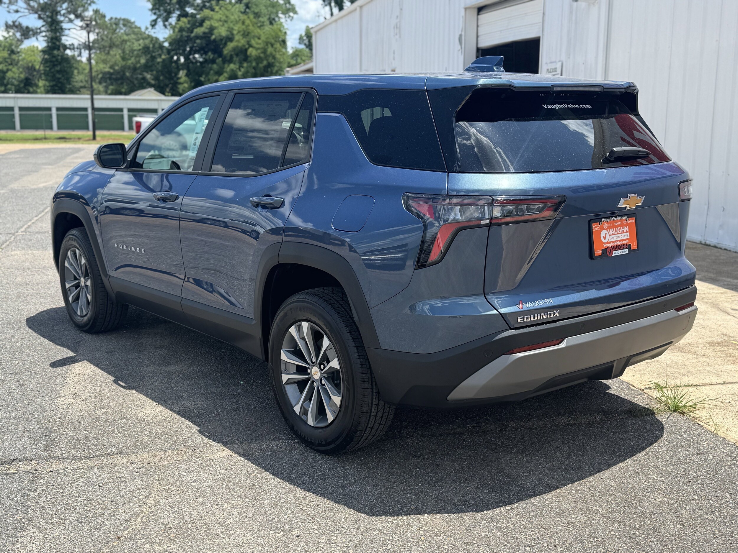 2026 Chevrolet Equinox LT photo 3