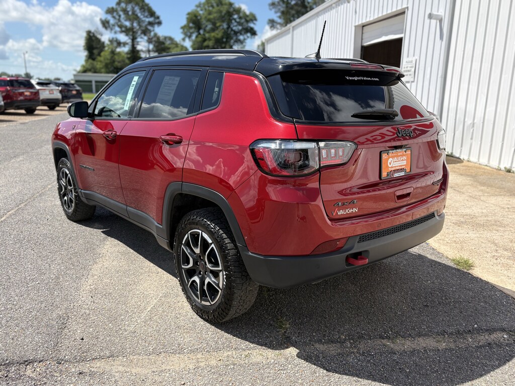 Used 2025 Jeep Compass Trailhawk SUV