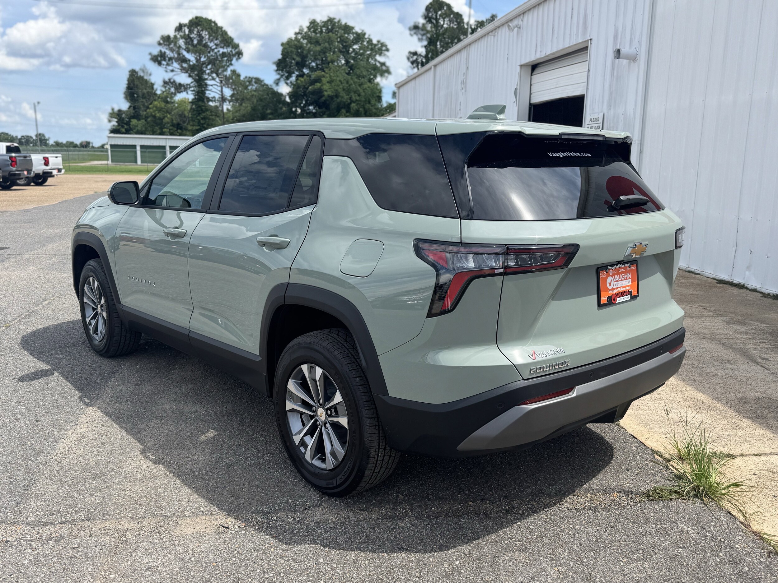 2026 Chevrolet Equinox LT photo 3