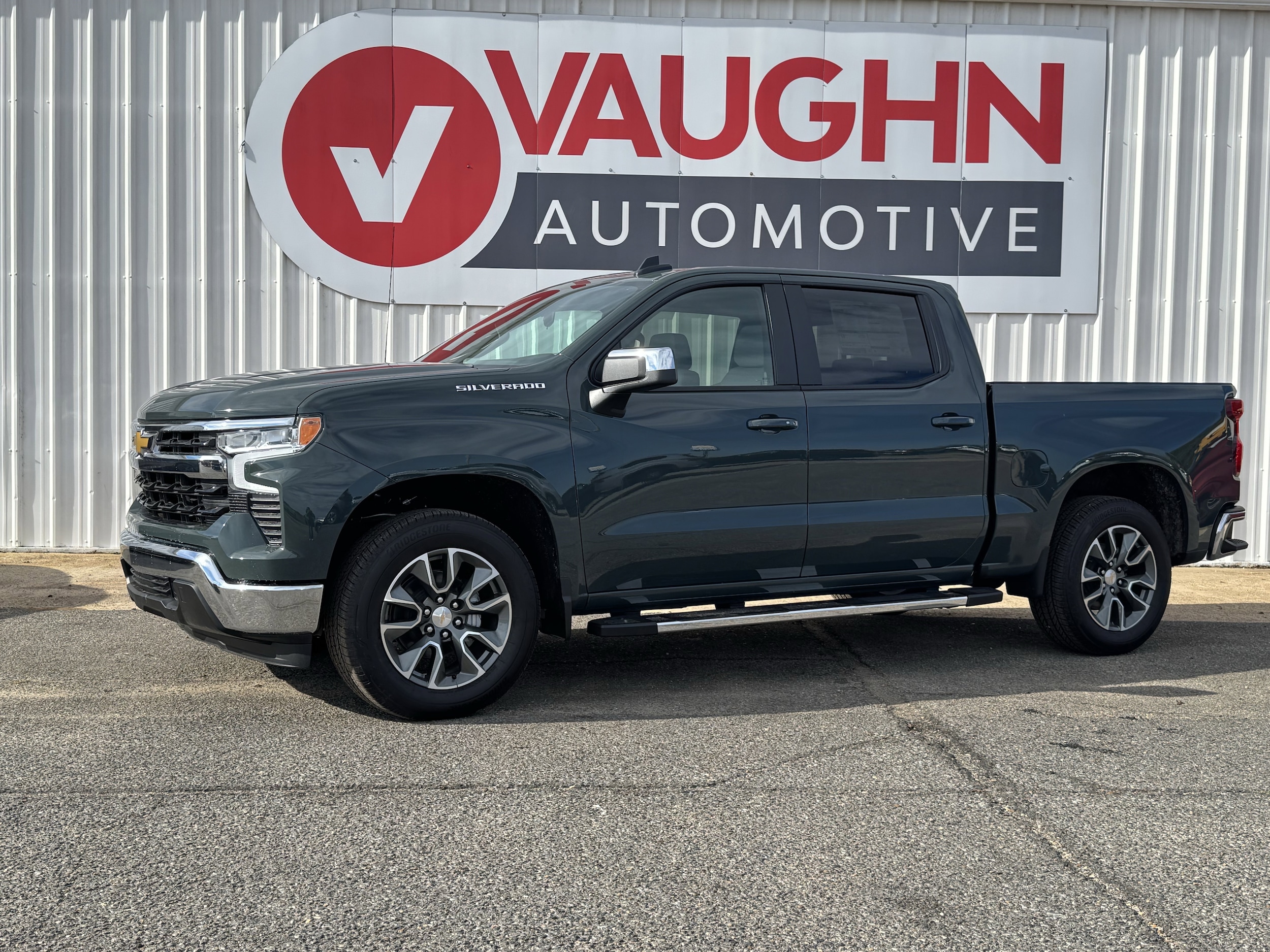 2026 Chevrolet Silverado 1500 LT's photo