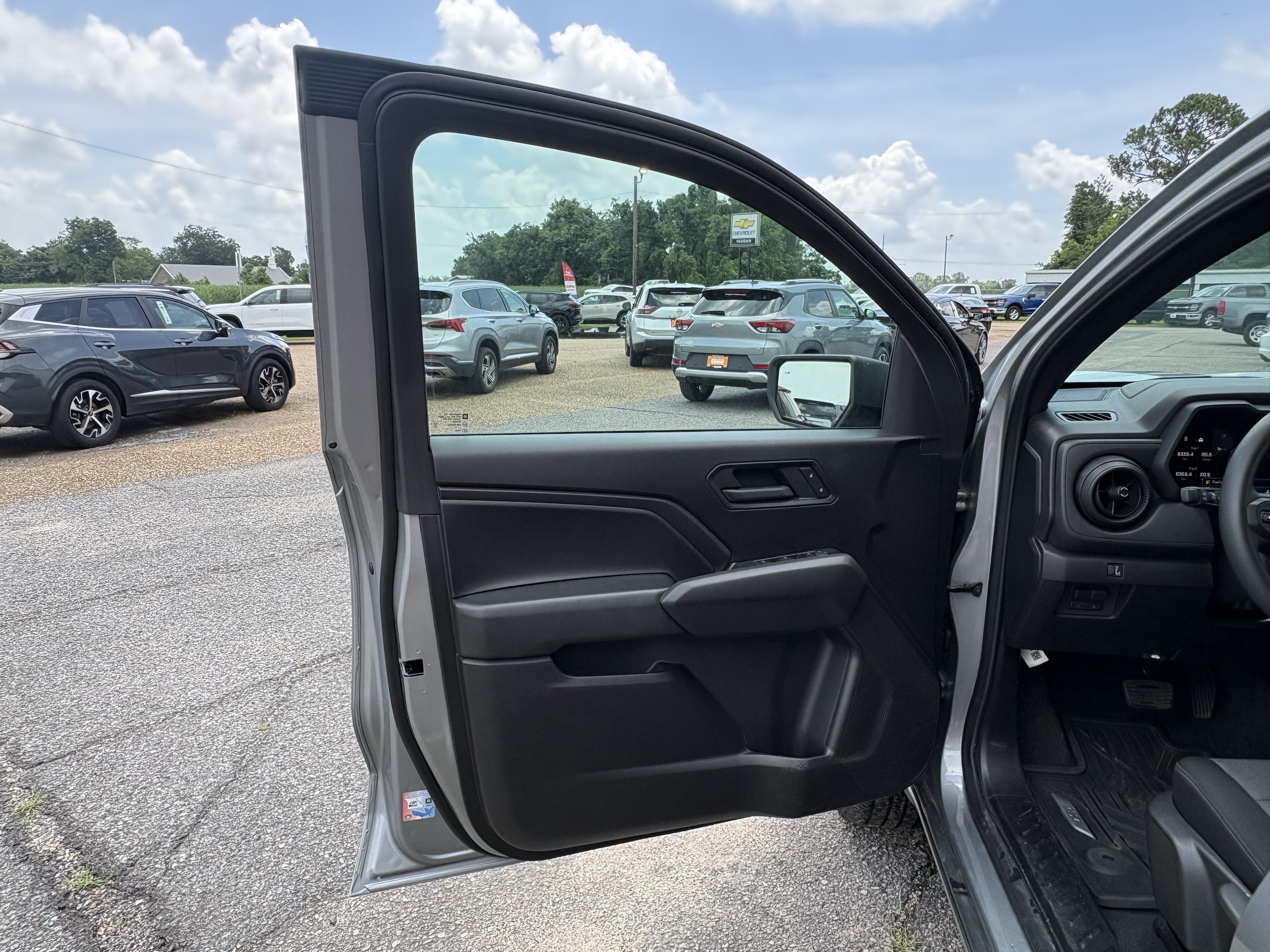2026 Chevrolet Colorado Work Truck - Photo 9