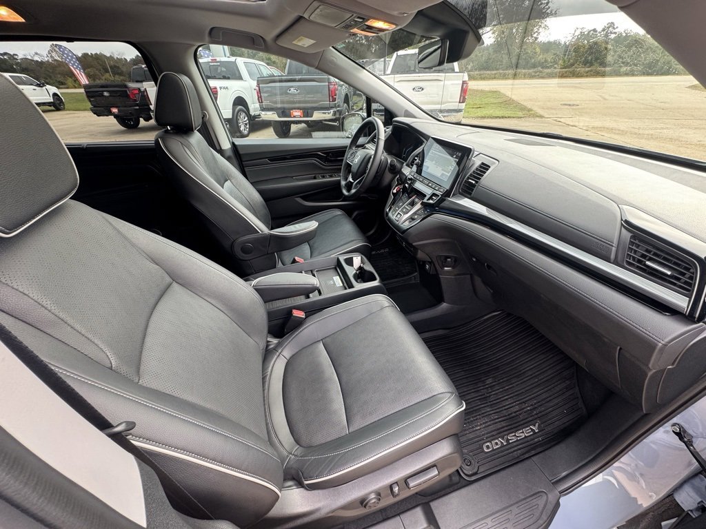 2023 Honda Odyssey Elite - Photo 24
