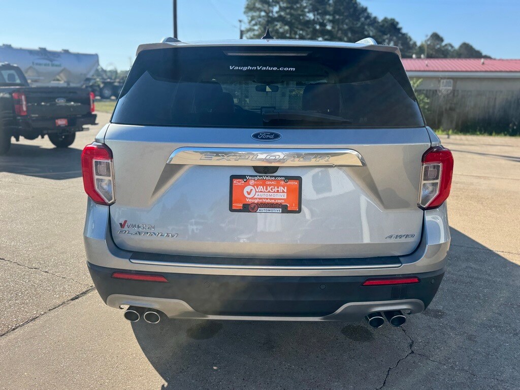 2022 Ford Explorer Platinum photo 3