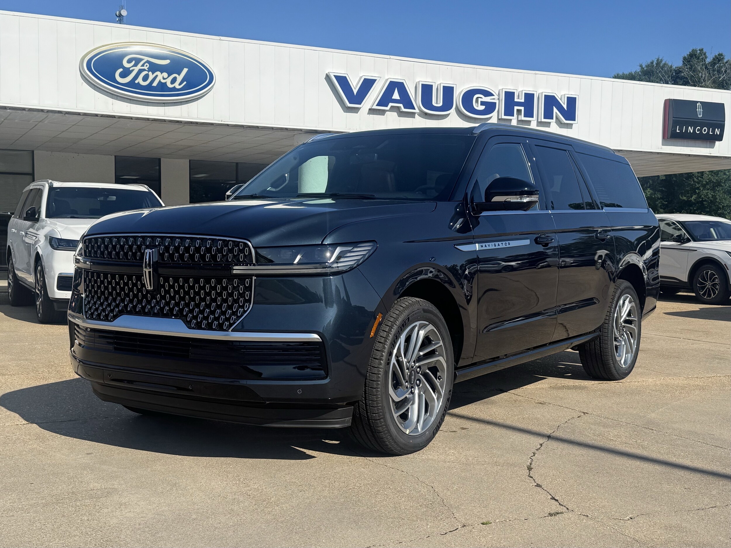 2026 Lincoln Navigator Reserve L 4WD's photo