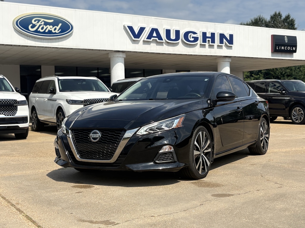Used 2021 Nissan Altima 2.0 SR Sedan