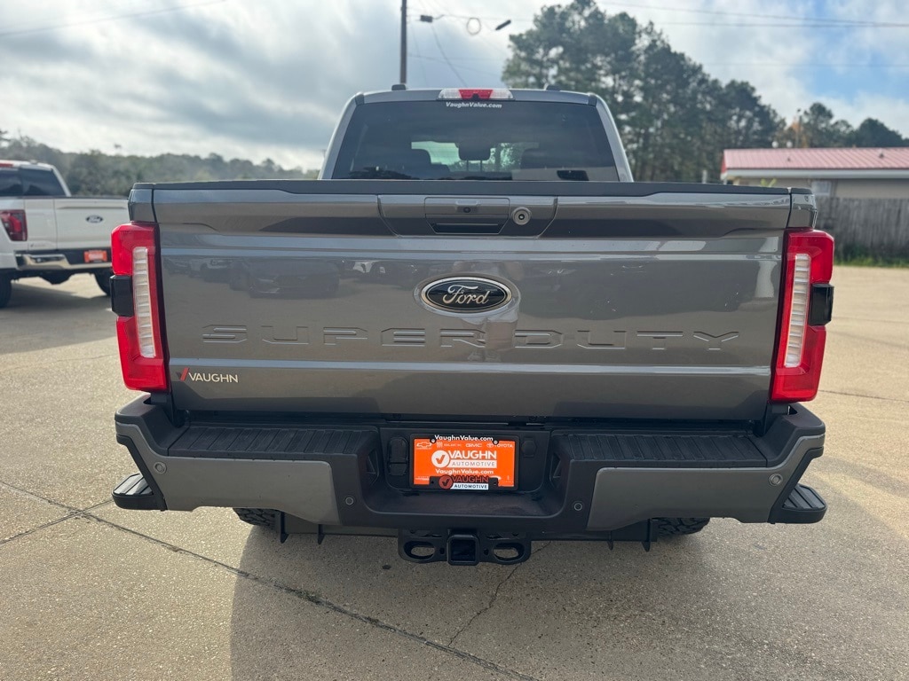 New 2025 Ford F-250SD XLT Truck Crew Cab